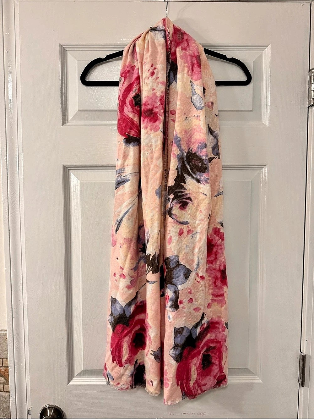 Vince Camuto Floral Scarf in Pink & Red Like New